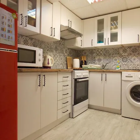 With Private Garden, Hot Tub, Wifi, Sat Tv, Klima, Near